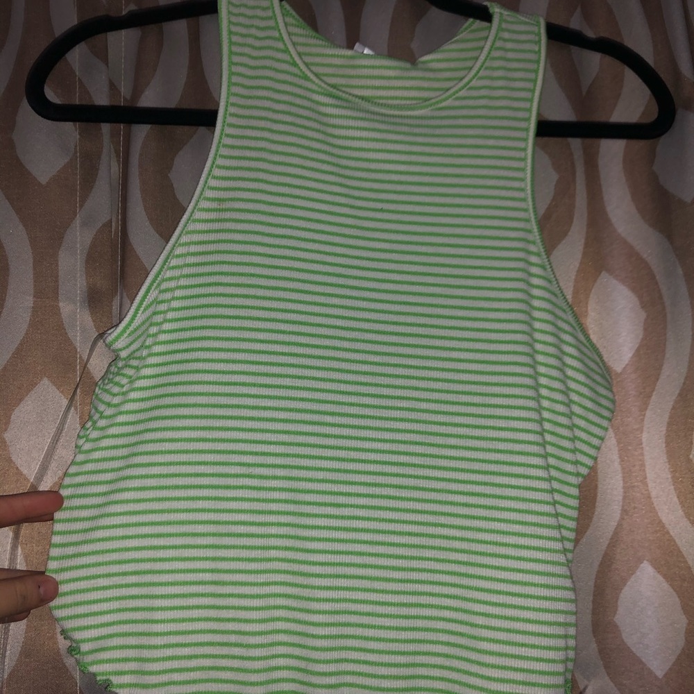 Green/White stripped halter top 💚🧚🏼
